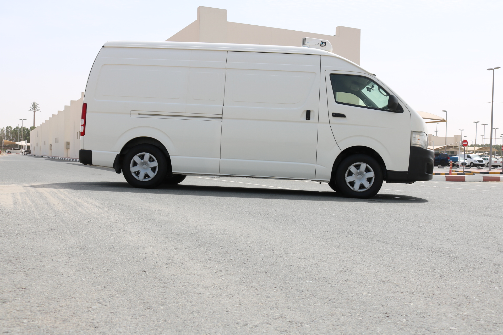 : Chiller van for frozen goods transport in Dubai