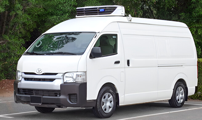 Temperature-controlled chiller van rental in Dubai for catering and events
