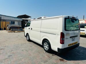 Chiller van rental in Dubai providing refrigerated delivery for food and pharmaceutical transport